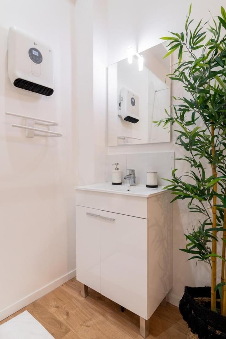 Lille Hypercentre - Bright Apartment! Luaran gambar